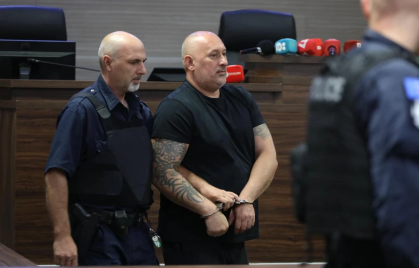 15 vjet burg për Millosh Pleskoviqin për vrasjen e tre civilëve në Prizren më 1998