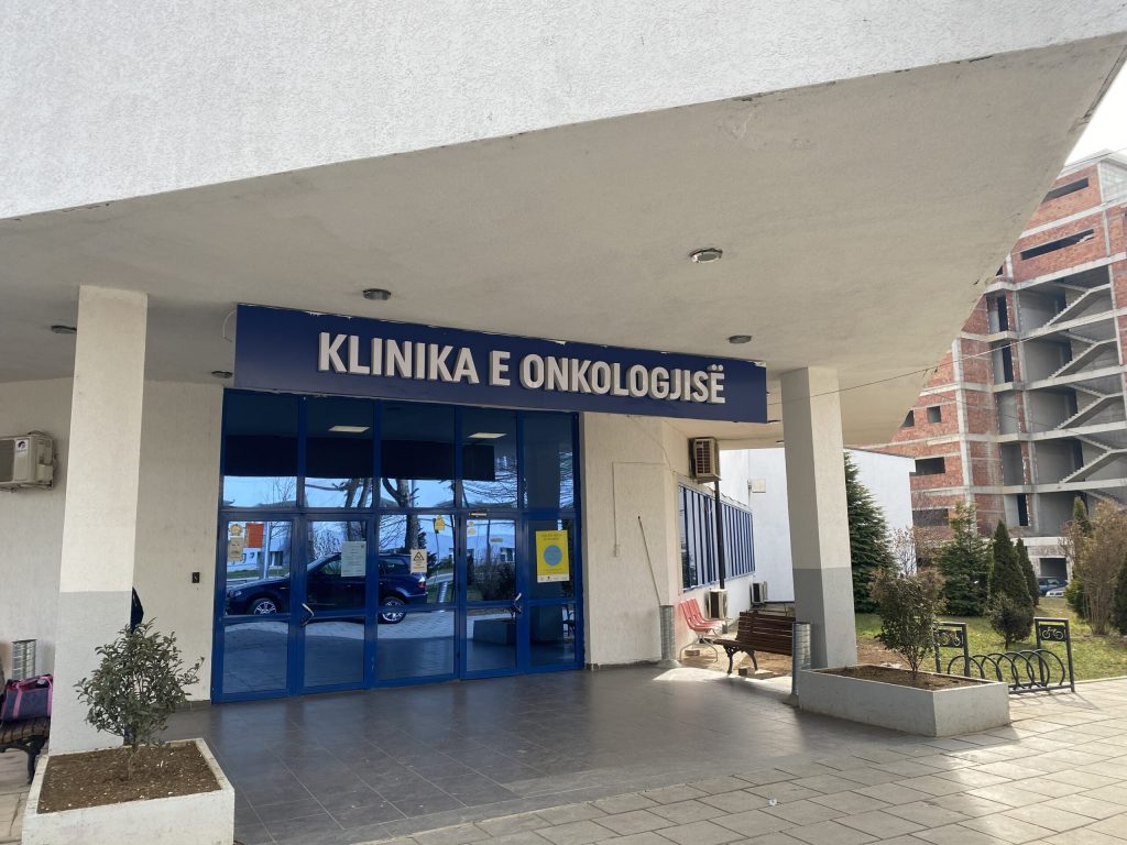 Rritet numri i pacientëve me kancer, onkologët kërkojnë më shumë staf