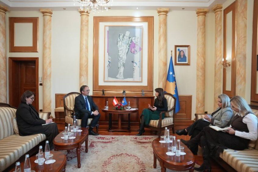 Ambasadori austriak ngushëllon për vdekjen e tre kosovarëve në Vjenë