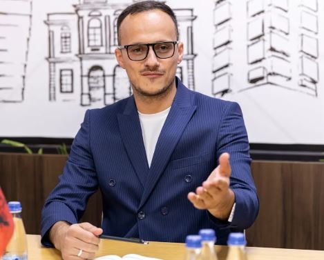 Hyseni: Stërvitjet ushtarake pranë kufirit janë shqetësuese dhe provokuese