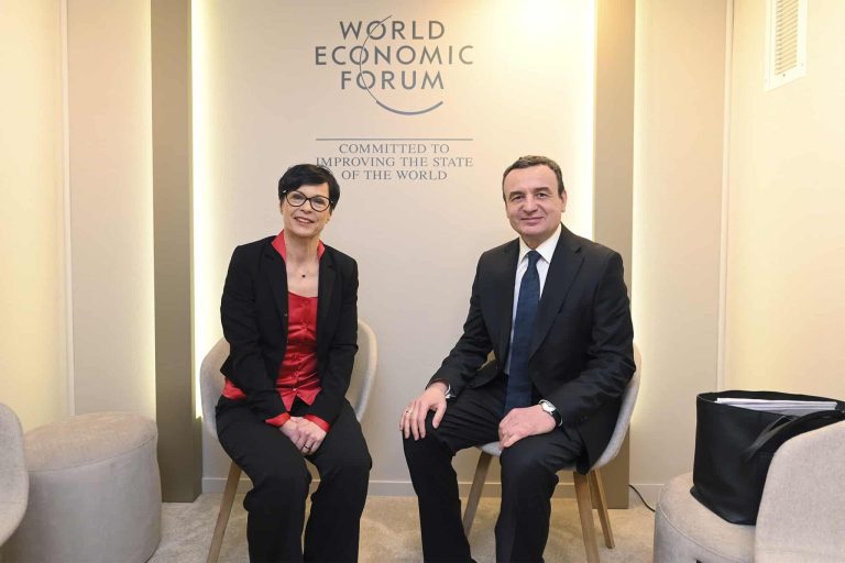 Kurti bisedon me Marta Kos për integrimin e Kosovës në BE