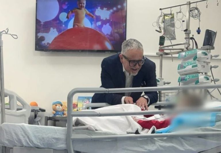 Vitia: Gjendja e 5-vjeçarit në Lipjan po përmirësohet, ka filluar të komunikojë