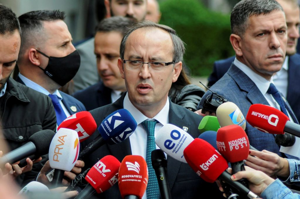 Hoti: Ku janë shpenzuar 3 miliard eurot e buxhetit 2021–2025?