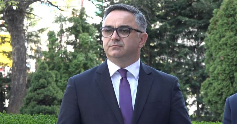 Tahiri: Ftesa e Kurtit për opozitën synon të shtyjë përgjegjësinë dhe të ushtrojë presion ndaj Kushtetueses