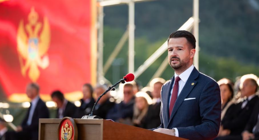 Mali i Zi bën thirrje për qetësi pas armatosjes së Serbisë