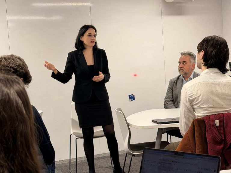 Fitore Pacolli ligjëron në London School of Economics për zhvillimet e Kosovës