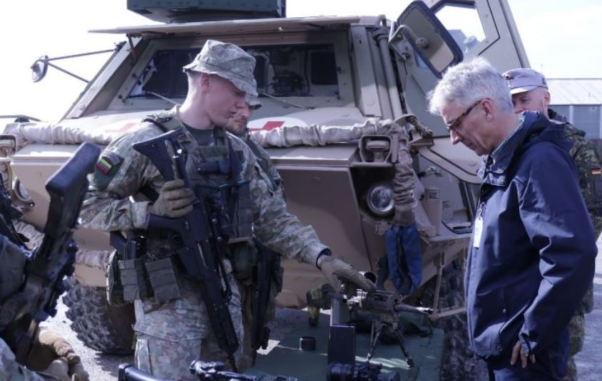 Rainer Rudolph viziton ushtarët gjermanë të KFOR në Camp Bondsteel