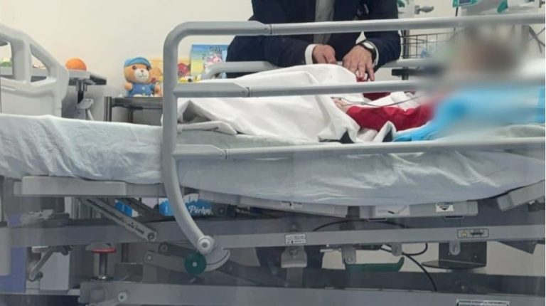 Ministria e Familjes thirrje për konferencë mbi keqtrajtimin e fëmijës 5-vjeçar në Lipjan