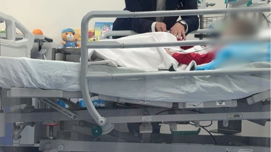 Paraburgim njëmujor për prindërit në Lipjan të dyshuar për keqtrajtimin e fëmijës 5-vjeçar