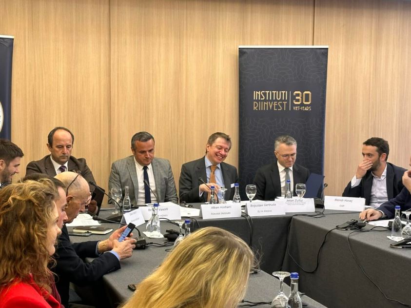 Instituti Riinvest prezanton rekomandime për përshpejtimin e integrimit të Kosovës në Bashkimin Evropian
