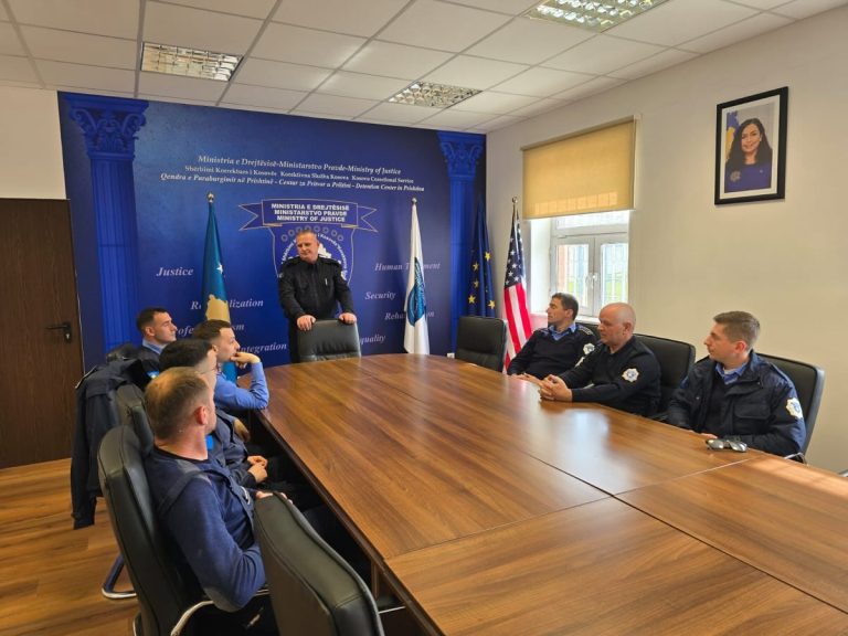 Trajnim për zjarrfikje dhe shpëtim jete në Qendrën e Paraburgimit në Prishtinë