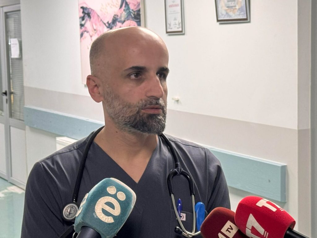 Gjendja e personit të plagosur në Gjakovë e qëndrueshme, sipas mjekëve