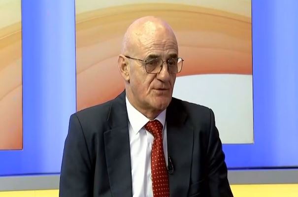 Kadri Kastrati: Lufta e UÇK-së duhet të përfshihet në kurrikulat shkollore