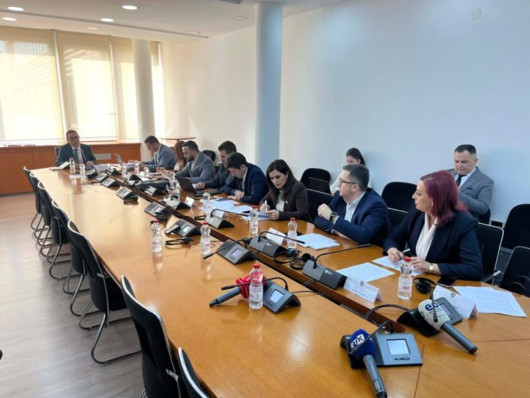 Komisioni për Buxhet miraton fushëveprimin, rrëzohet propozimi për raportim të ministrive
