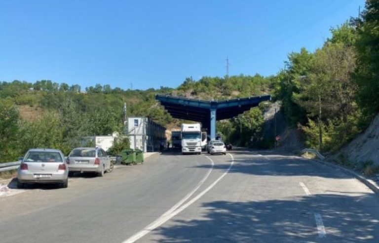 Paralajmërohet protestë në Jarinje, qytetarët këshillohen të shmangin pikëkalimin nesër