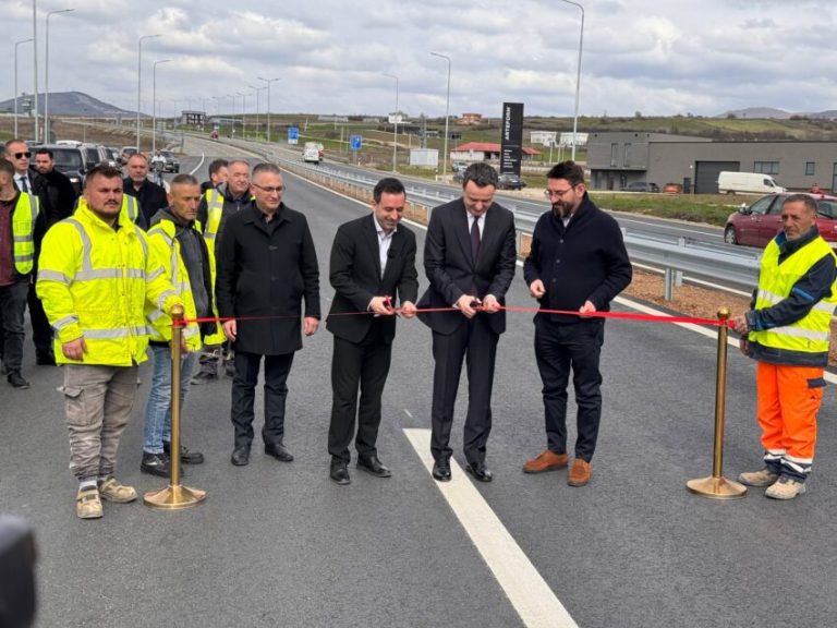 Përurimi i segmentit të ri të rrugës Vushtrri–Prishtinë, një hap i rëndësishëm për infrastrukturën