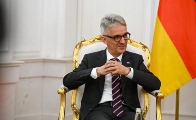 Ambasadori gjerman, Rajner Rudolf, flet për ligjet dhe perspektivën evropiane të Kosovës