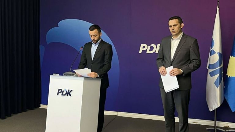 PDK: Takimet me Kurtin i bëmë për Kosovën, jo për inate politike