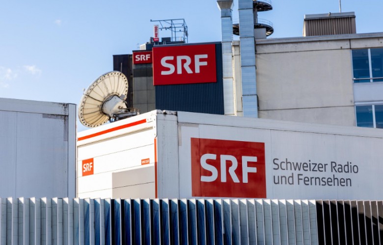 Zviceranët votojnë në referendum për uljen e tarifës së transmetuesit publik