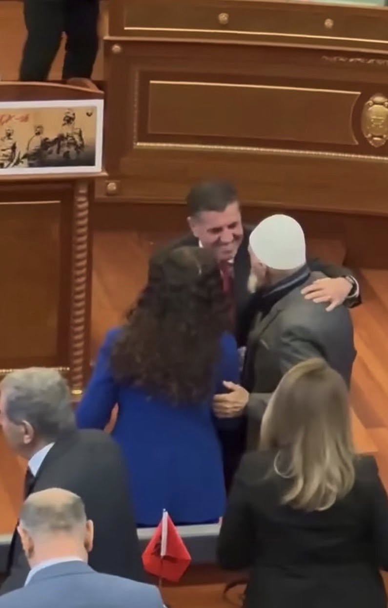 Haziri kujton Adem Jasharin dhe sakrificën e familjes Jashari