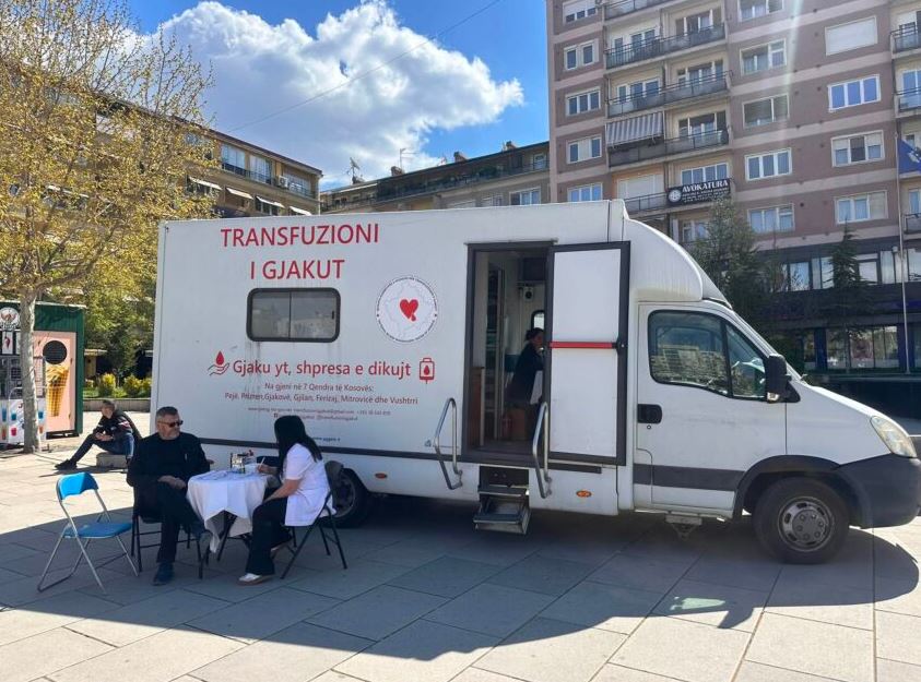 Në Ditën e Dëshmorëve të Prishtinës organizohet dhurim gjaku në sheshin “Zahir Pajaziti”