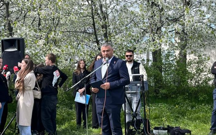 Ministri Hoti: Sinan Dauti ishte vetëm fëmijë, viktimë e një krimi çnjerëzor