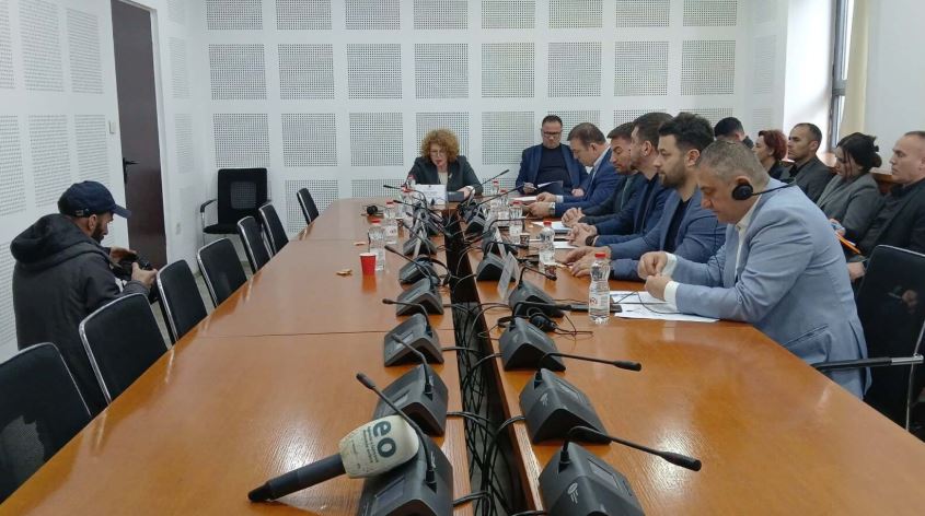 Komisioni për Ekonomi dërgon në seancë projektligjin për masat e përkohshme të produkteve themelore