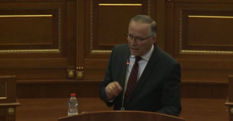 Hamza kritikon Qeverinë për projektligjin e energjisë: Po rrezikohen fondet dhe po mungon debati