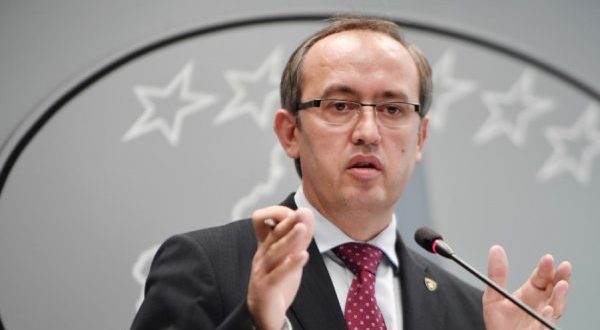 Hoti për Ditën e Kushtetutës: Respekti matet me veprime, jo me fjalë