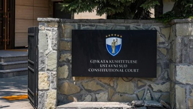 Qëndrimet politike për zgjedhjen e presidentit mbeten të paqarta, afati kushtetues afër përfundimit