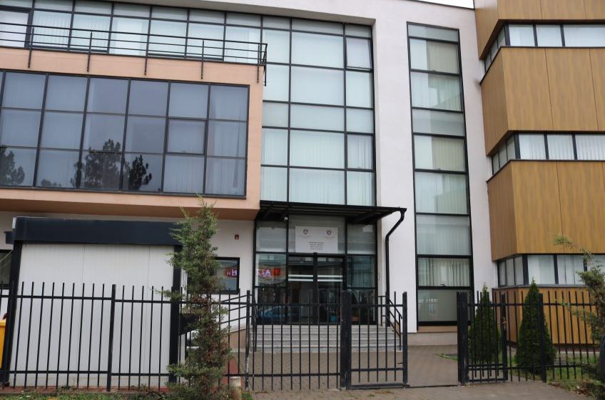 Vdekja e punëtorit në Ferizaj, një person ndalohet për 48 orë