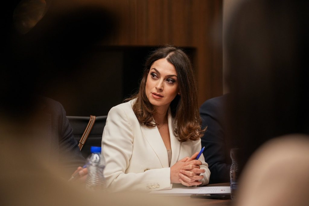 Kica-Xhelili: LDK mbetet shtëpi e hapur politike, asgjë zyrtare për Osmanin