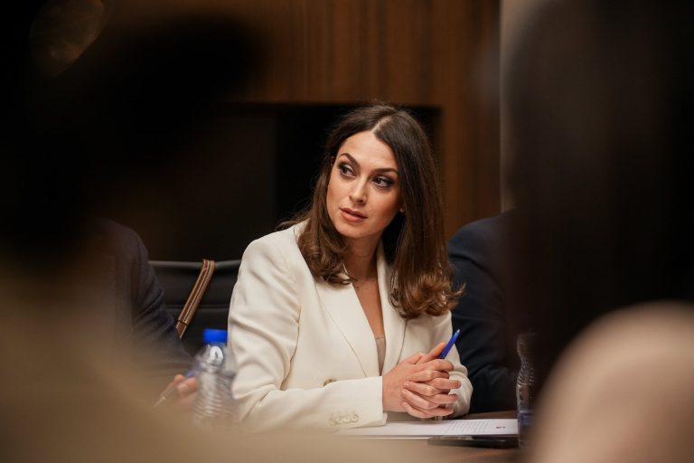Kica-Xhelili: LDK mbetet shtëpi e hapur politike, asgjë zyrtare për Osmanin
