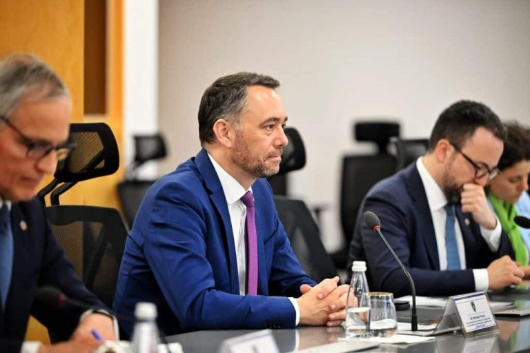 Belgjika riafirmon mbështetjen për Kosovën dhe kërkon progres në dialogun me Serbinë