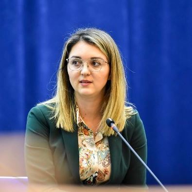 Kryeziu Hyseni: BE mund të ndryshojë qasjen ndaj vendeve që cenojnë demokracinë