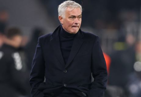 Mourinho nuk e përjashton rikthimin te Real Madridi