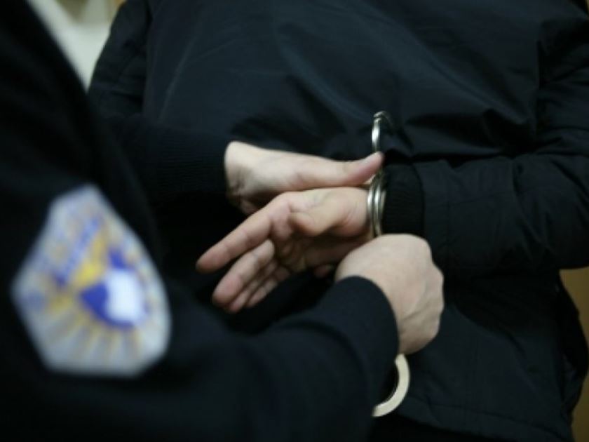 Dy raste kontrabande në Kamenicë dhe Han të Elezit, një i arrestuar