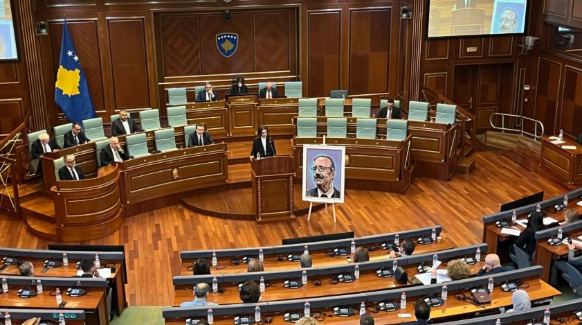 Çitaku: Eliot Engel ishte zëri që mbështeti Kosovën në ditët më të vështira të okupimit