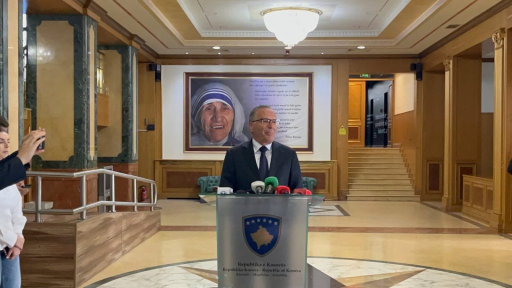 PDK nuk do të marrë pjesë në seancën për zgjedhjen e presidentit, thotë Hamza