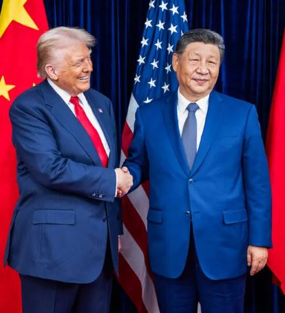 Trump: Hapje e Ngushticës së Hormuzit dhe sinjale bashkëpunimi me Kinën