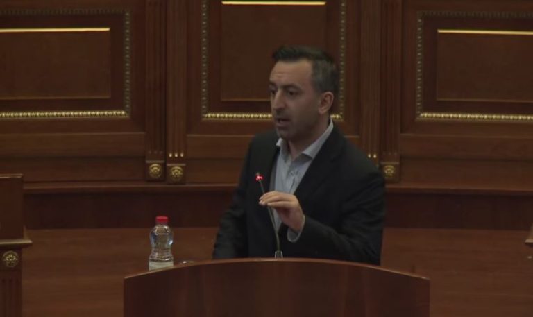 Rrëshqitja e dheut në autostradë, PDK kërkon ndërhyrje urgjente në “Ibrahim Rugova”
