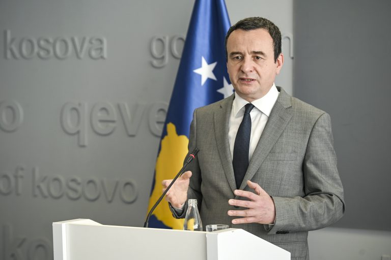 Kurti thërret konferencë për media në prag të afatit për zgjedhjen e presidentit