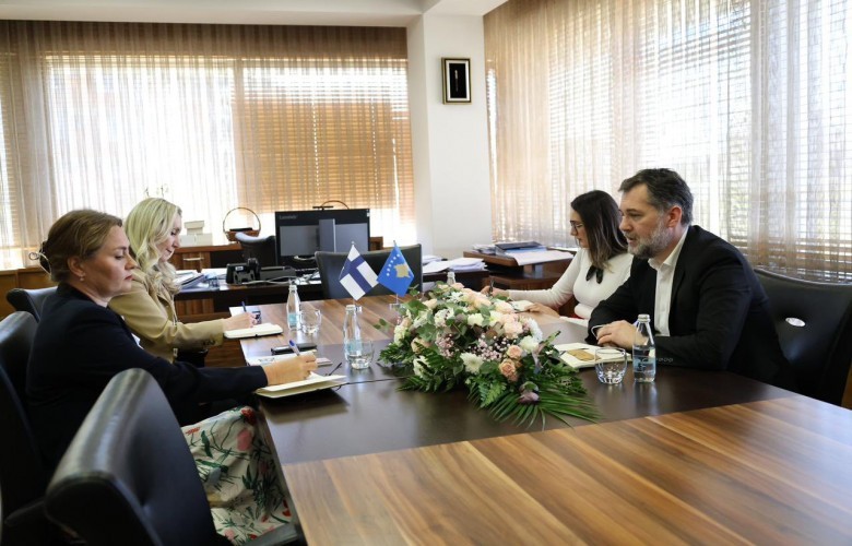 Çeku takon ambasadoren finlandeze, diskutohet për thellim të bashkëpunimit në arsim