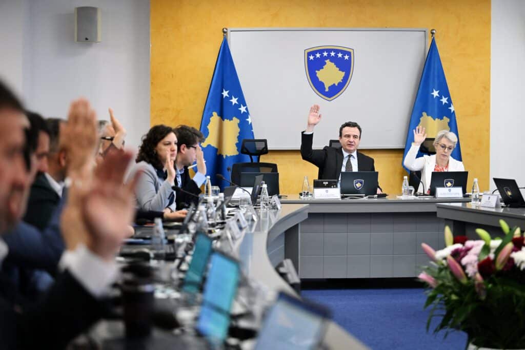 Qeveria e Kosovës mban mbledhjen e 11-të, miraton një sërë projektligjesh dhe vendimesh