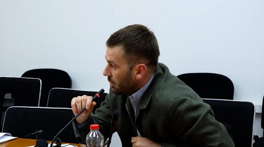 Kërçeli i reagon deputetes së Listës Serbe për termin “zajednicë”