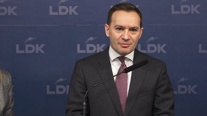 Zogaj: Do t’u përgjigjemi pozitivisht ftesave për diskutime për presidentin