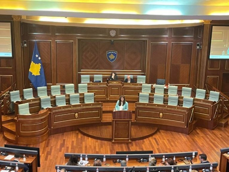 Musliu: Në Kuvend po vendoset me urdhra, jo me rregulla