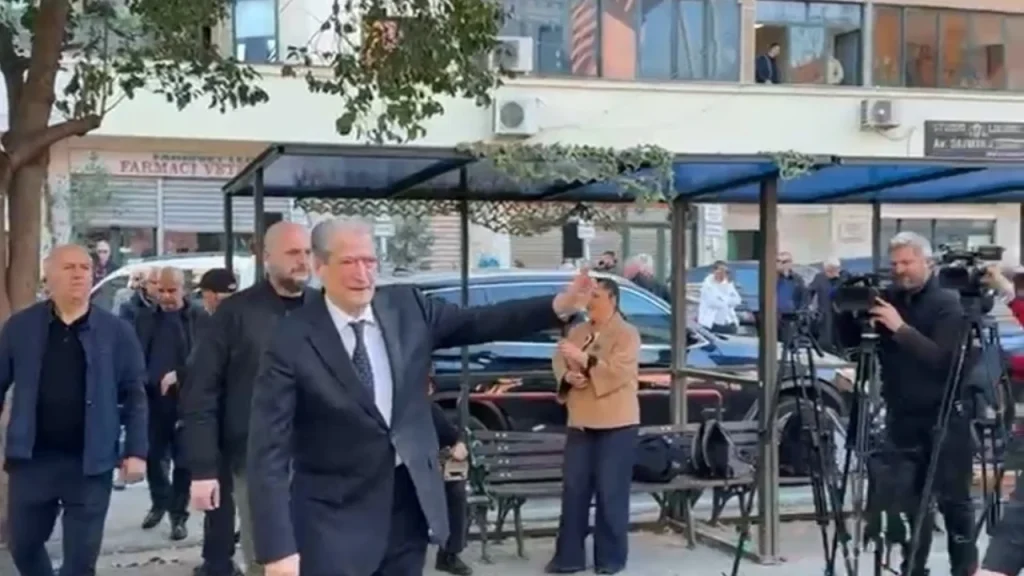 Berisha paraqitet në SPAK, zbaton masën e sigurisë