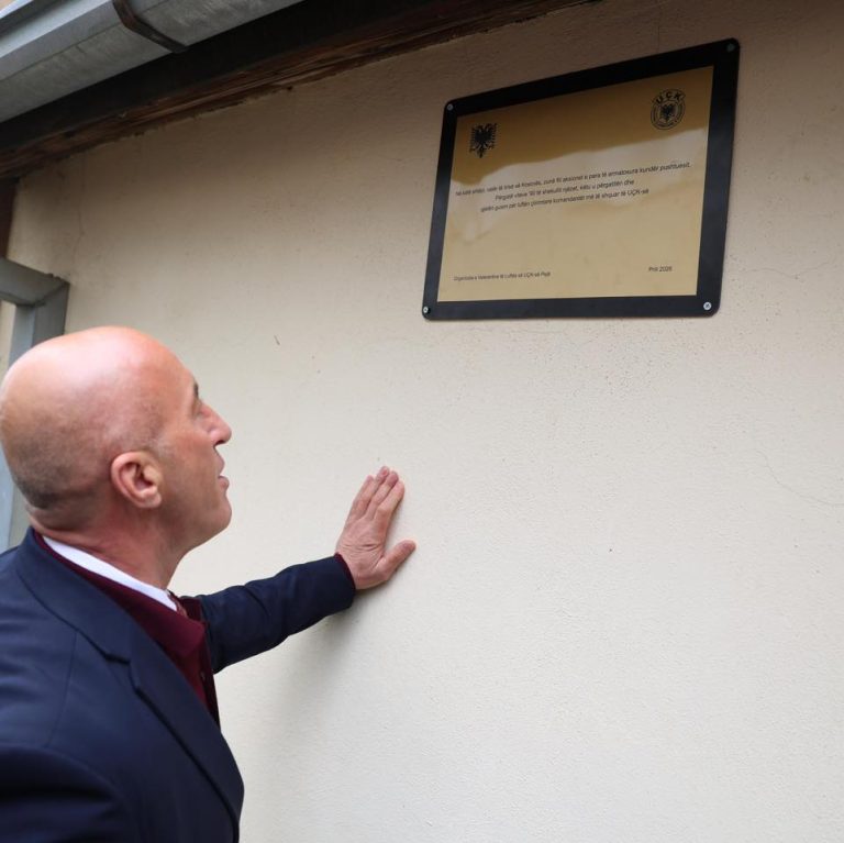 Haradinaj për përvjetorin e masakrës së Lybeniqit: Kujtim dhe dhimbje me familjarët