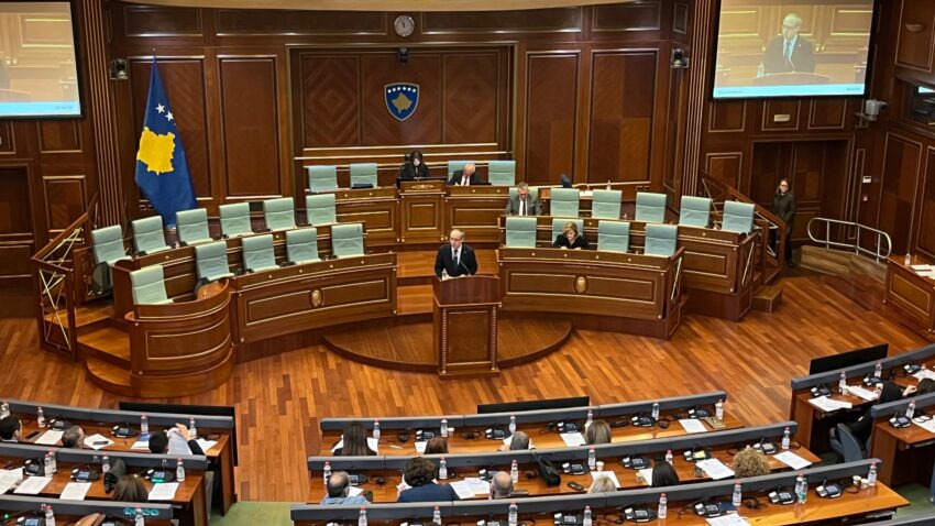 Hoti: Mungon transparenca në dialogun me Serbinë